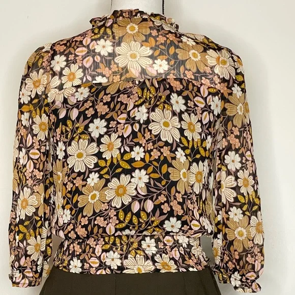 Monteau Sheer Lined Floral Short Waist Small Blouse Shirt NWT - Picture 2 of 5